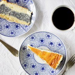 Poppy Seed Sour Cream Cake