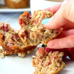 Strawberry Oat Muffins