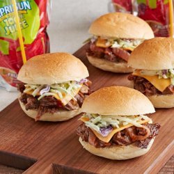 Slow-Cooker Short Ribs Sandwich