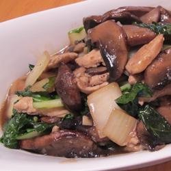 Chinese-Style Baby Bok Choy with Mushroom Sauce