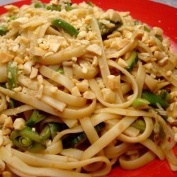 Linguine With Snow Peas, Cucumber, and Peanut Sauce