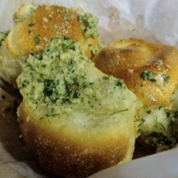 Best Ever Garlic Rolls