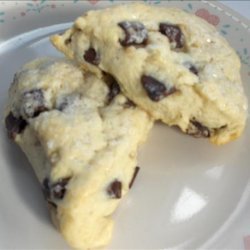 English Scones With Chocolate Chunks