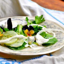 Creamy Fresh Herb Salad Dressing