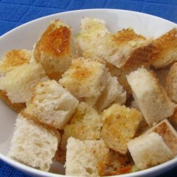 Crunchy Garlic Croutons