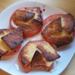 Broiled Tomato Slices With Gouda Cheese