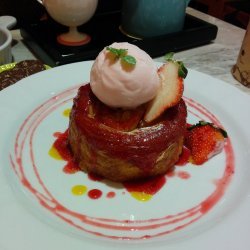 Strawberry Puff Pastry Dessert