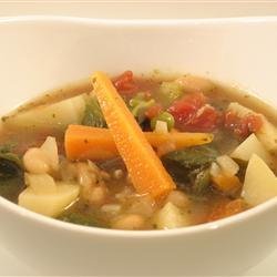 Italian Vegetable Soup with Beans, Spinach & Pesto