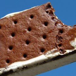 Low-Fat Ice-Cream Sandwich