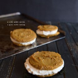 Pumpkin Whoopie Pies