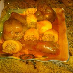 Hashwe (Arabian Stuffed Vegetables)
