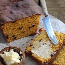 Sweet Bread With Raisins