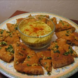 Cilantro Hummus With Crispy Garlic Pita