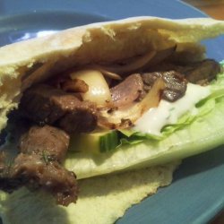 Beef Pitas With Yogurt Sauce