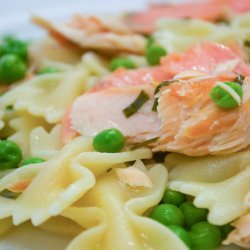 Farfalle With Smoked Salmon and Peas