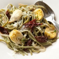 Spinach Fettuccine With Artichokes