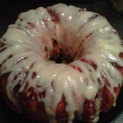 Sticky Bun Breakfast Ring With Cream Cheese Icing