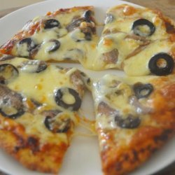 Quick Pizza With Olives and Anchovies