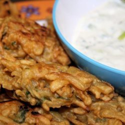 Onion Bhaji (Indian Onion Fritters)