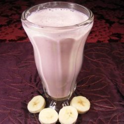 Easy Strawberry & Banana Milkshake