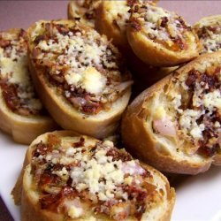 Garlic Sun-Dried Tomato Bread