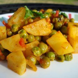 Curried Potatoes and Peas (Alu Mattar)