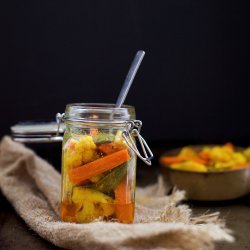 Spicy Pickled Vegetables