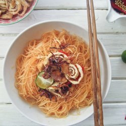 Spicy Stir-Fried Rice Noodle