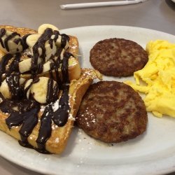 Banana French Toast with Chocolate Drizzle