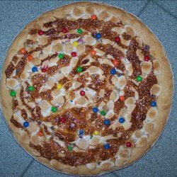 Crowd Pleasing Cookie Pizza