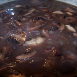 Savory Turkey Gravy With Mushrooms and Onions