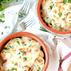 Scalloped Chicken and Potatoes