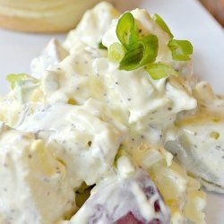 The Best Creamy Potato Salad