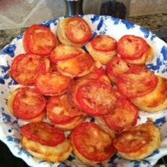 Paula Deen's Cheesy Tomato Tartlets