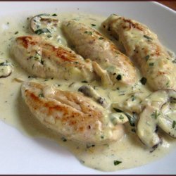 CHICKEN & MUSHROOMS IN TARRAGON SAUCE