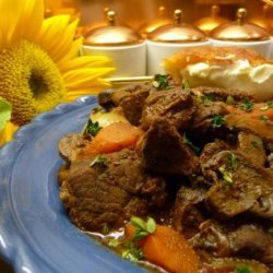 Boeuf En Daube - Classic French Beef Burgundy Stew (Bourguignon)