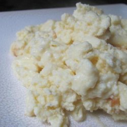 Creamy Cheesy Scrambled Eggs:  Christmas Morning Eggstravaganza!