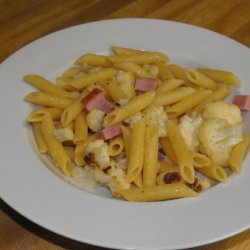 Pasta With Roasted Cauliflower and Ham