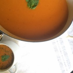 Fresh Tomato Soup With Basil Oil