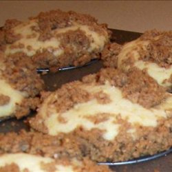 Mini Pecan Crumb Cakes