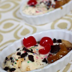 Banana Split Sundaes