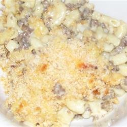 Cheesy Macaroni and Hamburger Casserole