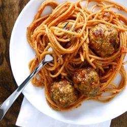 Creamy Sun-Dried Tomato Spaghetti and Turkey Meatballs
