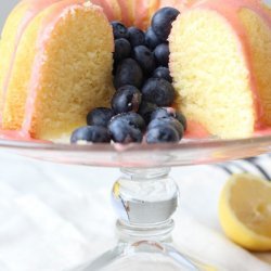 Fresh Strawberry Pound Cake