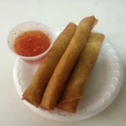 Filipino Lumpia ( Egg Roll ) With Sweet & Sour Sauce