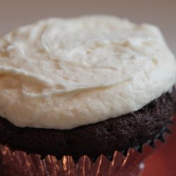 One-Bowl Chocolate Cupcakes With Buttercream Frosting