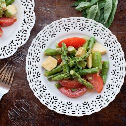 Asparagus Avocado Tomato Salad