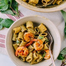 Spicy Thai Shrimp Pasta