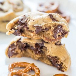 Chocolate Chip & Pretzel Cookies