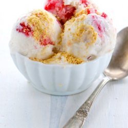 Vegan Strawberry Ice Cream